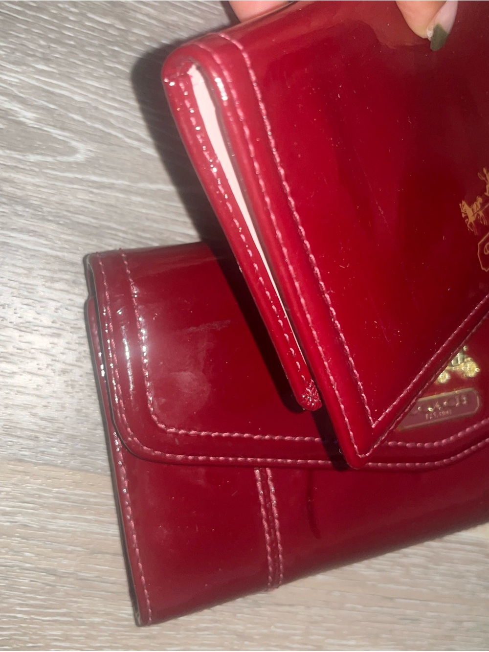 Coach Patent Leather Wallet & checkbook in Deep Burgundy with Gold Logo - Picture 4 of 15